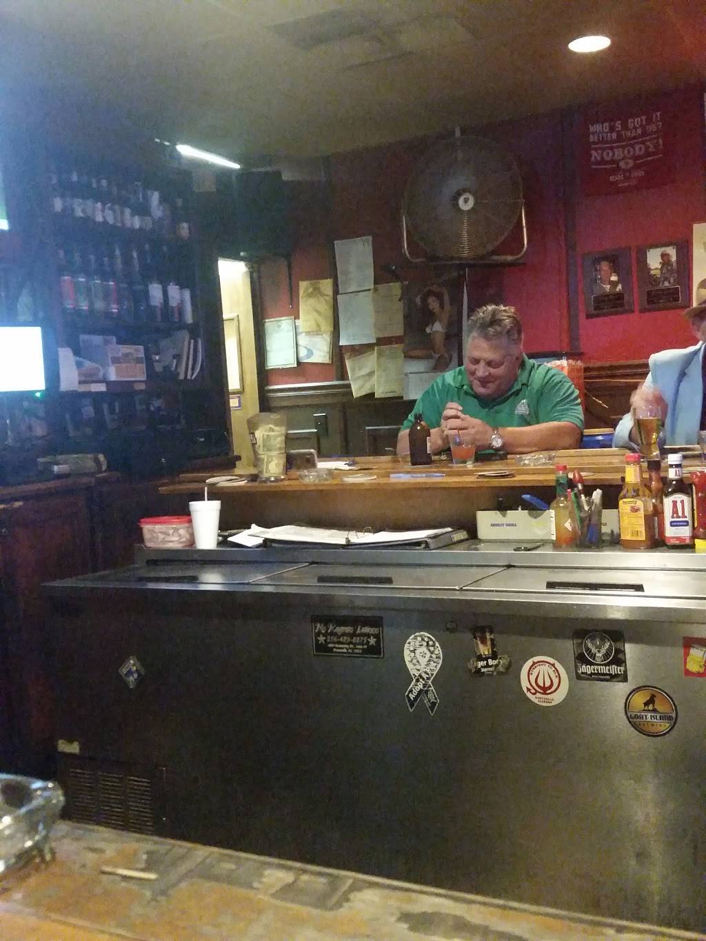 Ruggbys Food & Spirits | restaurant | 4820 University Dr NW # 15, Huntsville, AL 35816, USA | 2568950795 OR +1 256-895-0795