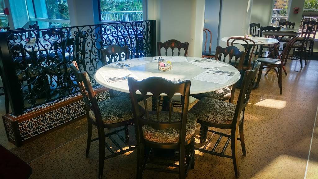 Columbia Cafe | restaurant | 801 Old Water St #1905, Tampa, FL 33602, USA | 8132295511 OR +1 813-229-5511