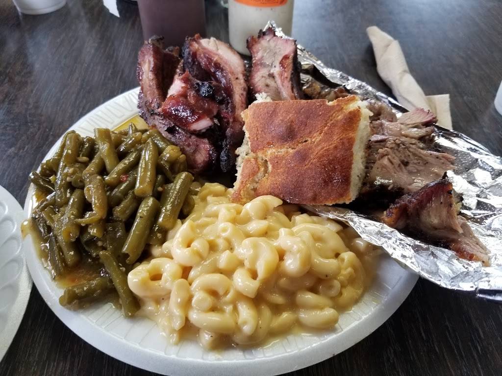 Scruggs BBQ | restaurant | 1315 AL-20, Decatur, AL 35601, USA | 2563517937 OR +1 256-351-7937