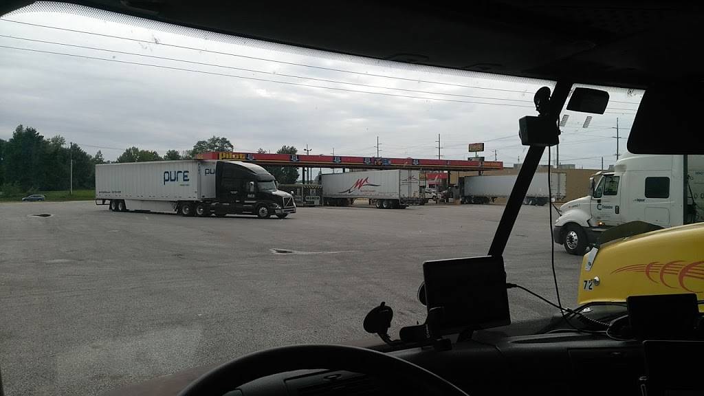 Pilot Travel Center | restaurant | 5555 E Margaret Dr, Terre Haute, IN 47803, USA | 8128779977 OR +1 812-877-9977