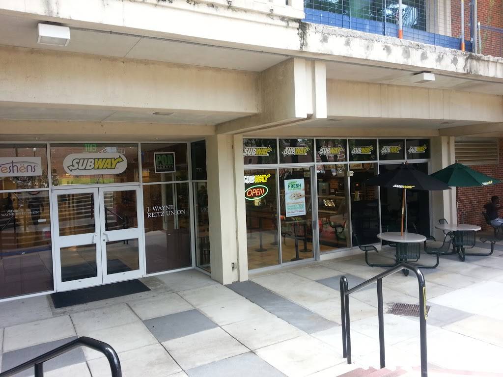 Subway Restaurants | restaurant | Reitz Student Center, Reitz Union Drive, Gainesville, FL 32603, USA | 3522730588 OR +1 352-273-0588