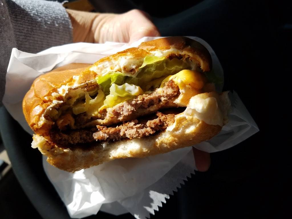 Skyway Drive-In | restaurant | 951 East Turkeyfoot Lake Road, Akron, OH 44312, USA | 3308969350 OR +1 330-896-9350