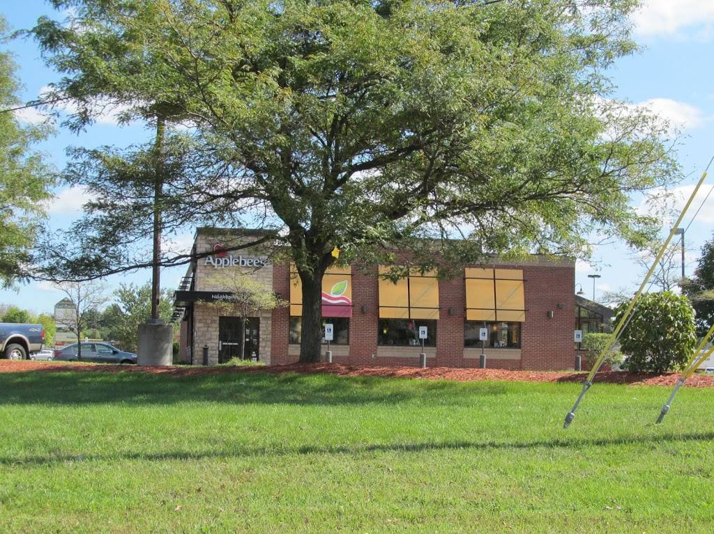 Applebees Grill + Bar | restaurant | 5609 Highway 10 East, Stevens Point, WI 54481, USA | 7153450186 OR +1 715-345-0186