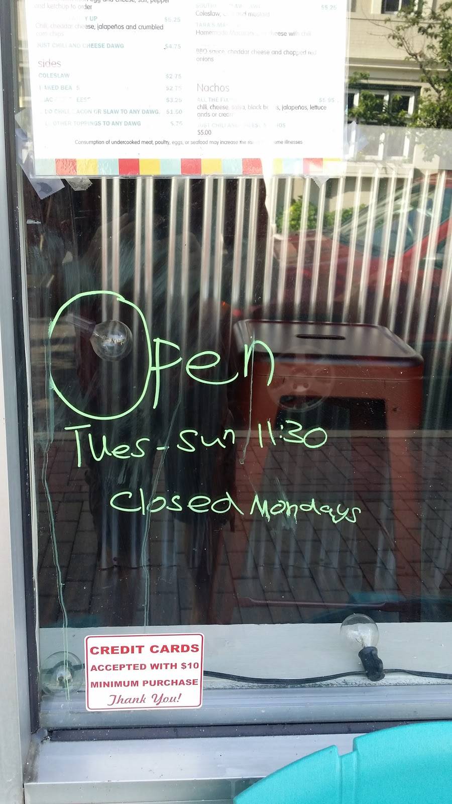 Designer Dawgs | restaurant | 3 Main St, Clinton, NJ 08809, USA | 9082007353 OR +1 908-200-7353