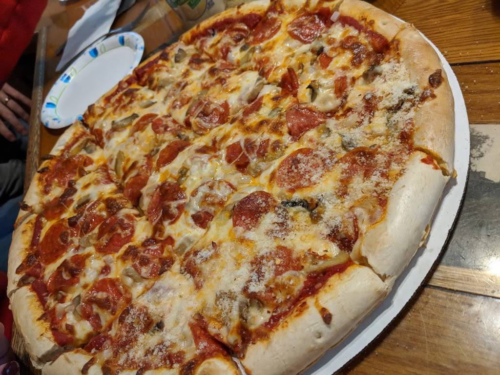 GALS Longbranch Bar & Grill | restaurant | 7509 Carmel Ave, Sparta, WI 54656, USA | 6082723591 OR +1 608-272-3591