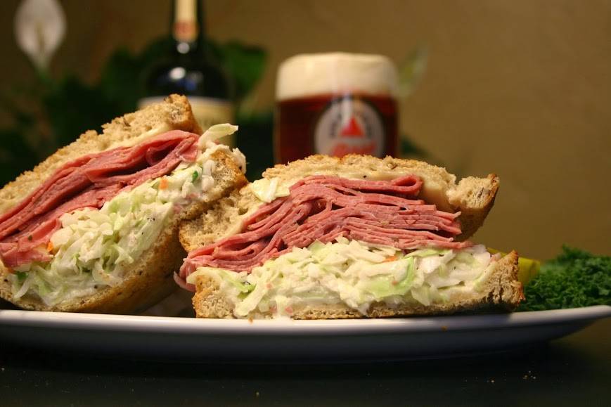 Branagans Irish Pub | restaurant | 213 N Harbor Blvd, Fullerton, CA 92831, USA | 7144473544 OR +1 714-447-3544