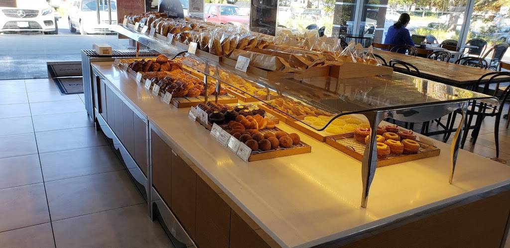 Paris Baguette | bakery | 1698 Hostetter Rd M, San Jose, CA 95131, USA | 4085738888 OR +1 408-573-8888