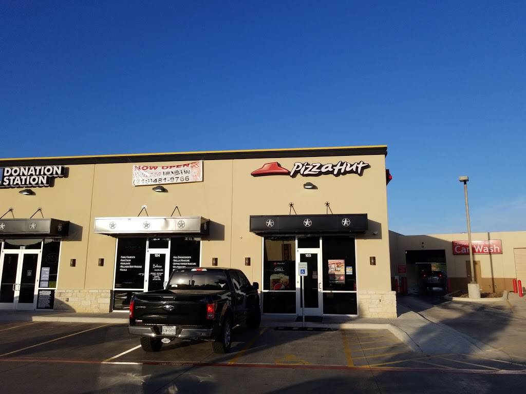 Pizza Hut | restaurant | 26210 Canyon Golf Rd #105, San Antonio, TX 78260, USA | 2102934485 OR +1 210-293-4485