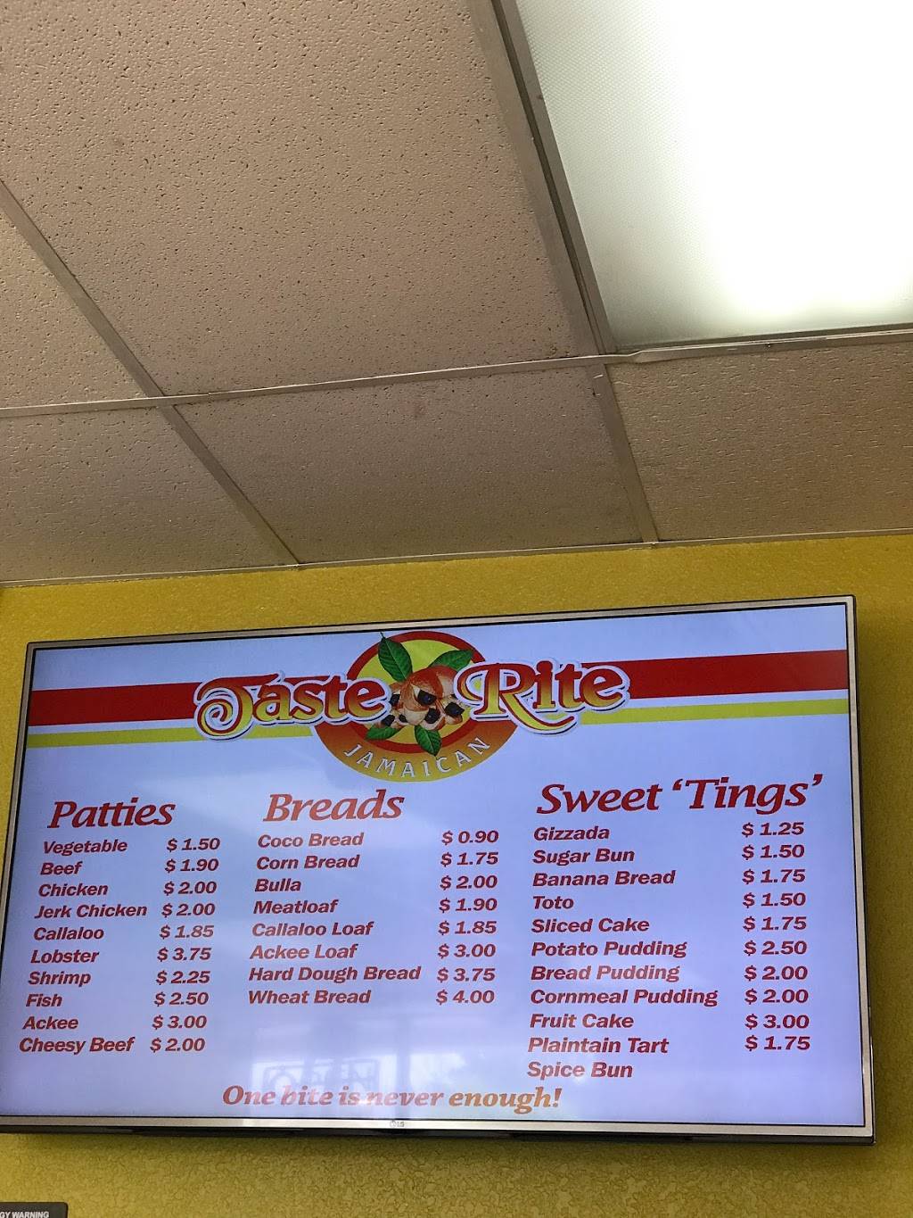 Taste Rite Jamaican Bakery | restaurant | 9924 Pines Blvd, Pembroke Pines, FL 33024, USA | 9549986298 OR +1 954-998-6298