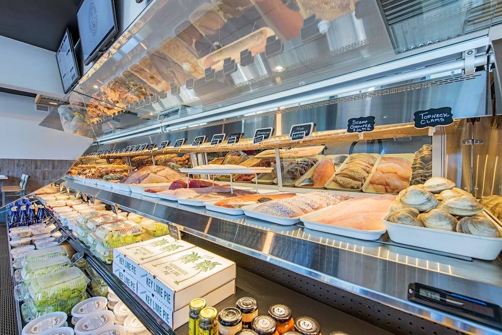 Captain & Krewe Seafood Market & Raw Bar | restaurant | 629 8th St S, Naples, FL 34102, USA | 2392631976 OR +1 239-263-1976