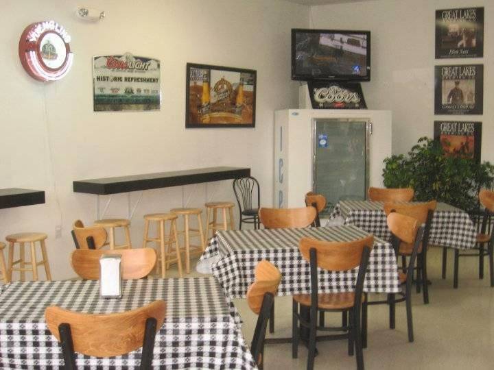 Allegheny 6 Pack & Doghouse | meal takeaway | 1301 Pittsburgh St, Cheswick, PA 15024, USA | 7242757520 OR +1 724-275-7520