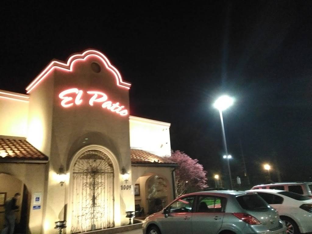 El Patio | restaurant | 1995 US Highway 51 Bypass, North, Dyersburg, TN 38024, USA | 7312879488 OR +1 731-287-9488
