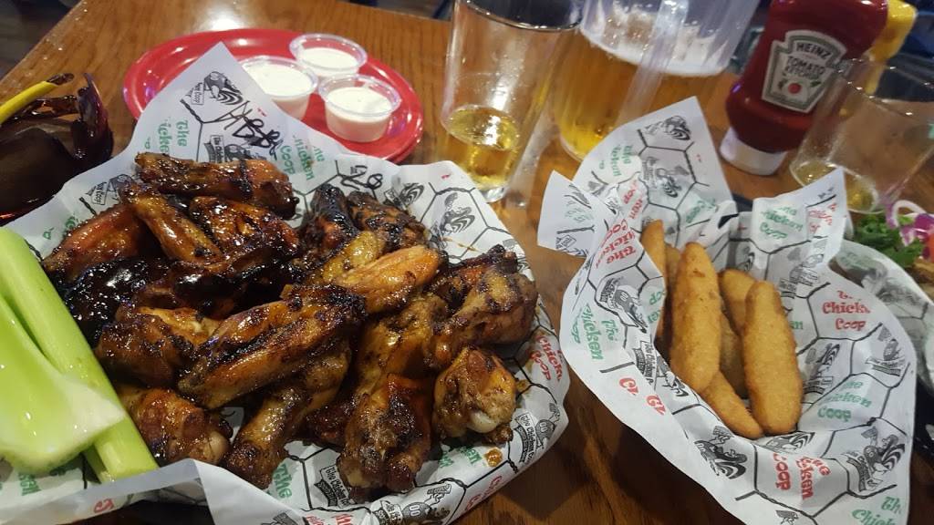 Chicken Coop Sports Bar & Grille | restaurant | 1960 Grand Ave #23, West Des Moines, IA 50265, USA | 5152230088 OR +1 515-223-0088
