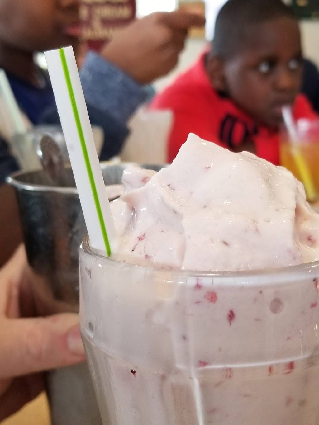 Teds Ice Cream & Restaurant | restaurant | 6204 W North Ave, Wauwatosa, WI 53213, USA | 4142585610 OR +1 414-258-5610