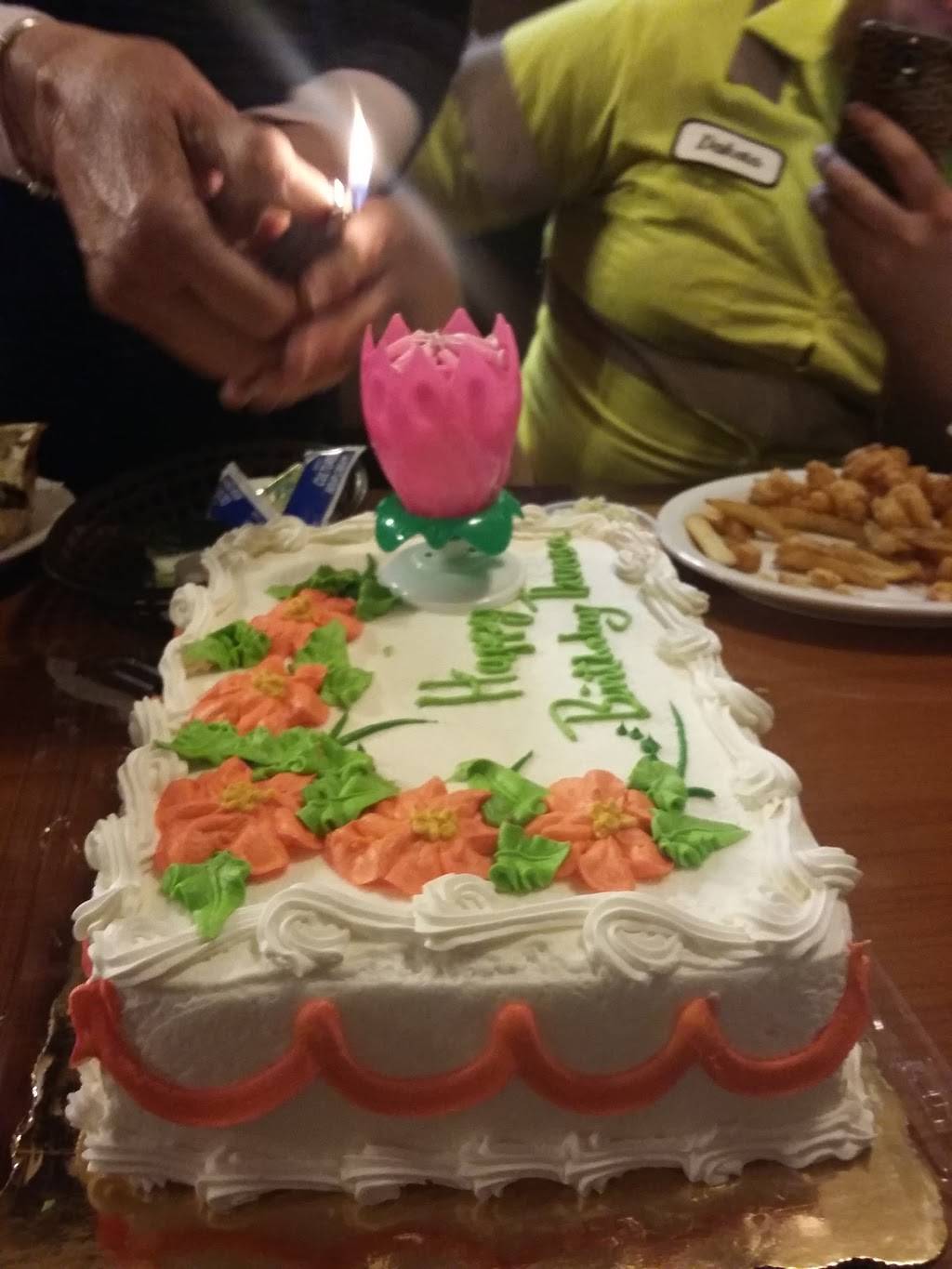 Harbor House Seafood and Steaks | restaurant | 2510 N Roan St, Johnson City, TN 37601, USA | 4232825122 OR +1 423-282-5122