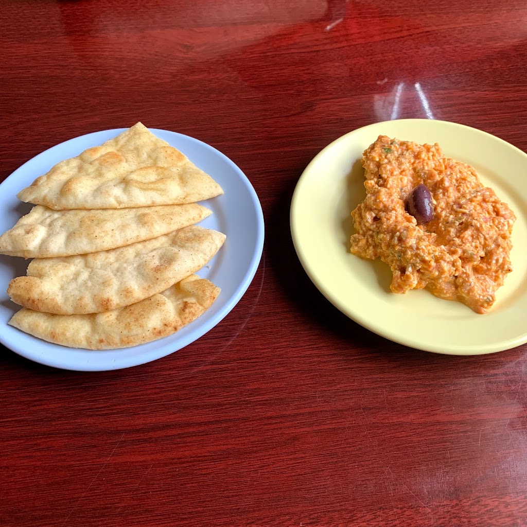 Greek To Me | restaurant | 1227 N 24th St, Quincy, IL 62301, USA | 2172247585 OR +1 217-224-7585