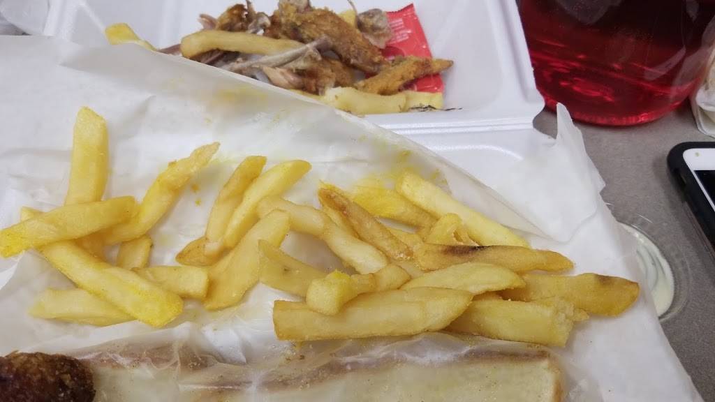 Captain JJ Fish & Chicken | restaurant | 2974 Covington Pike, Memphis, TN 38128, USA | 9013450005 OR +1 901-345-0005