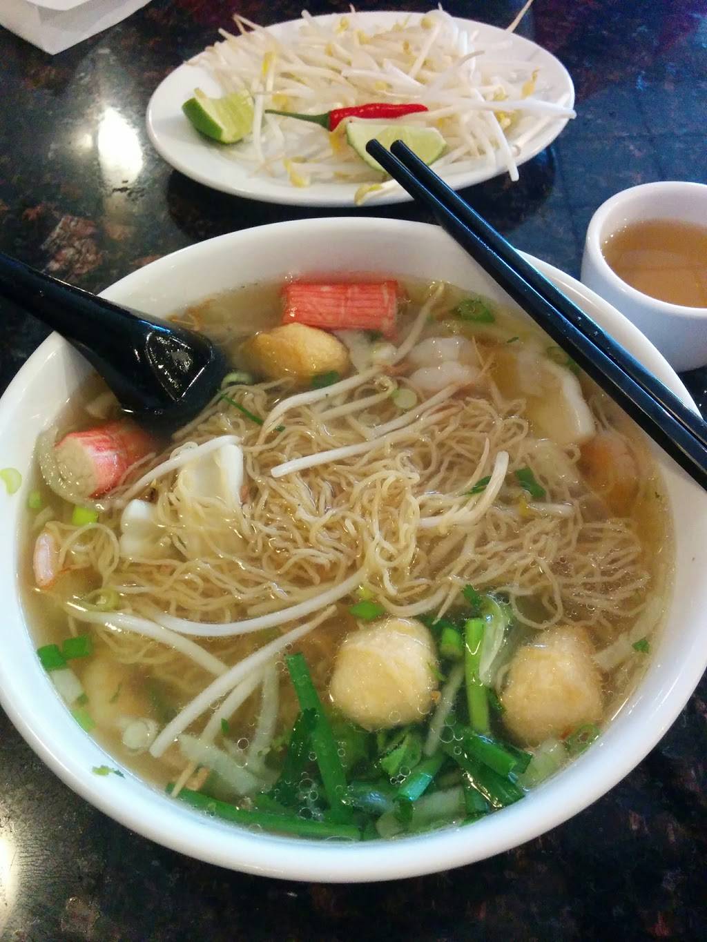 Com Pho Asia 3 | restaurant | 31 Commerce Park Dr, Barrie, ON L4N 8X1, Canada | 7057265190 OR +1 705-726-5190