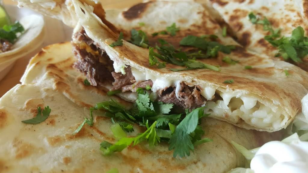 Los Molcajetes Taqueria | restaurant | 2355 Lackey St, Lumberton, NC 28360, USA | 9108872045 OR +1 910-887-2045