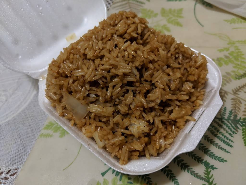 Rogers Wing | restaurant | 6752 N Sheridan Rd, Chicago, IL 60626, USA | 7738560559 OR +1 773-856-0559