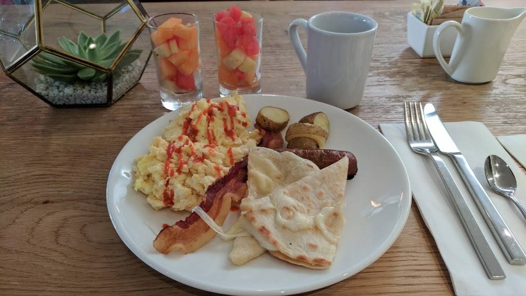 360 American Bistro and Bar | restaurant | 225 Celebration Pl, Celebration, FL 34747, USA | 4079647676 OR +1 407-964-7676