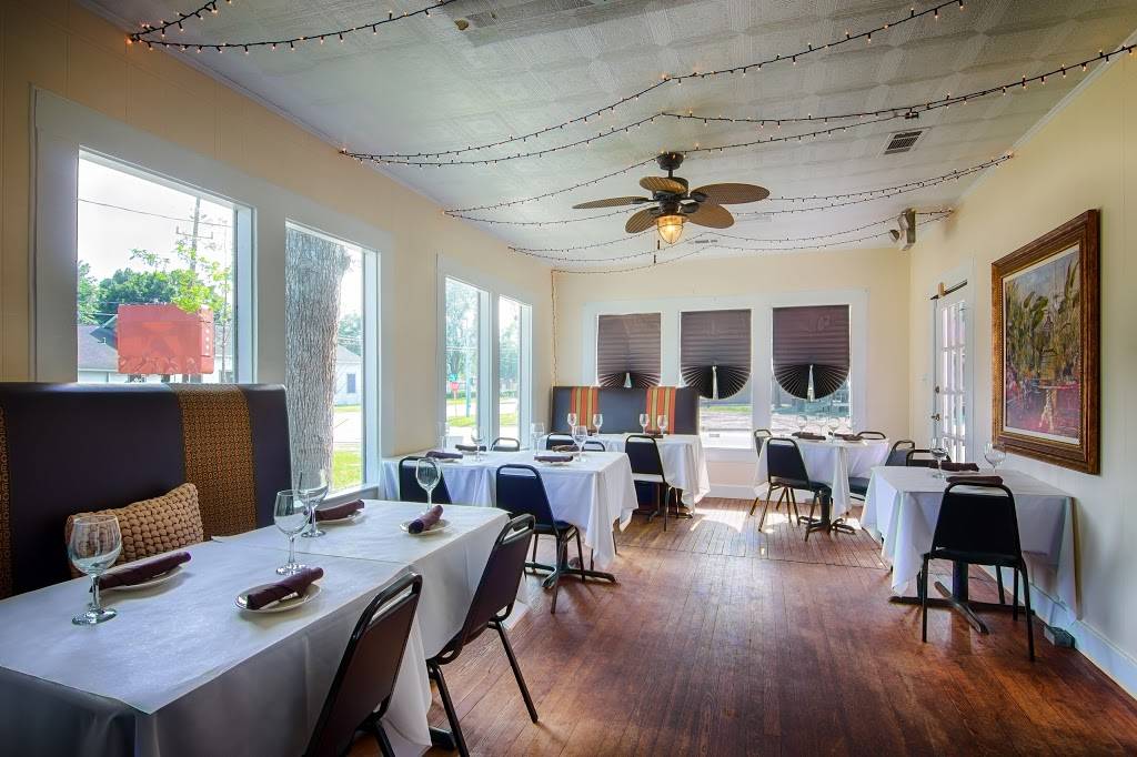 The Black Sheep Bistro | restaurant | 326 Main St, Spring, TX 77373, USA | 8326163035 OR +1 832-616-3035