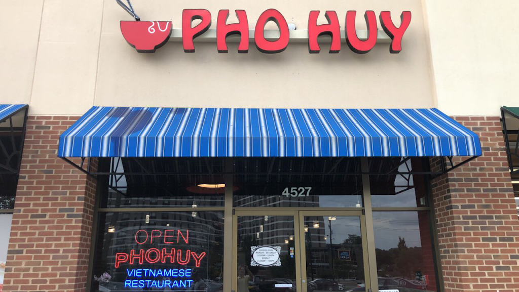 Pho Huy | restaurant | 4527 Duke St, Alexandria, VA 22304, USA | 5712578868 OR +1 571-257-8868