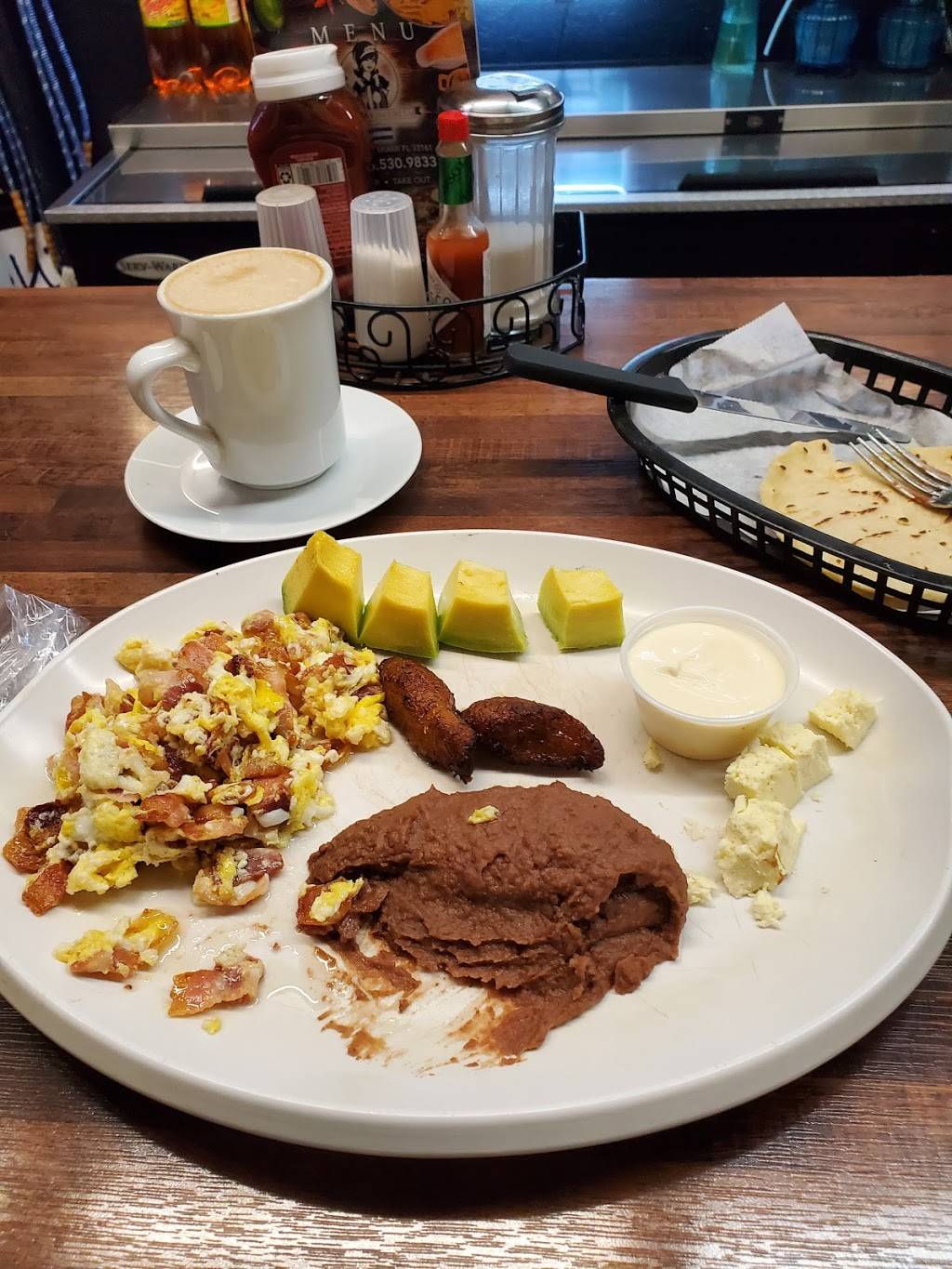 Rustica Hondureña Restaurant | restaurant | 633 NE 125th St, North Miami, FL 33161, USA | 7865309833 OR +1 786-530-9833