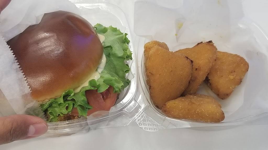 Global Burgers | restaurant | 98 Halsey St, Newark, NJ 07102, USA | 9732731911 OR +1 973-273-1911