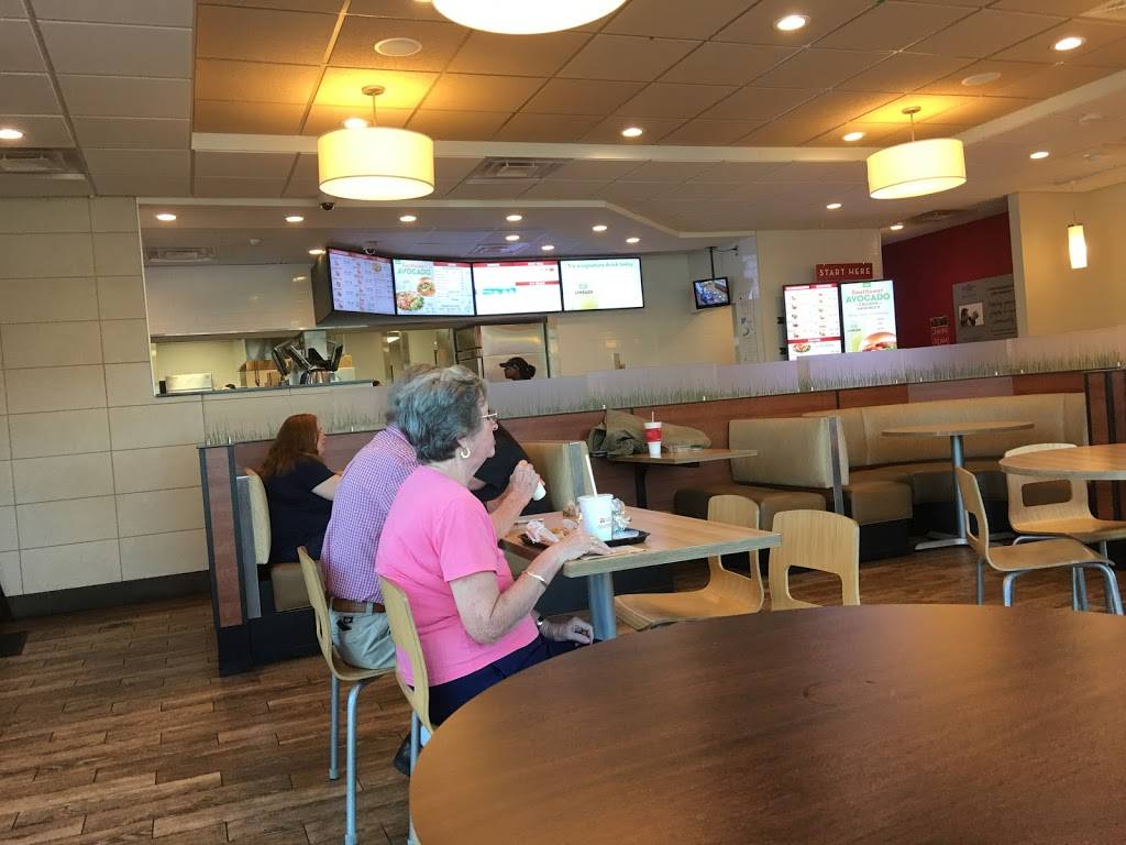 Wendys | restaurant | 254 N Dixie Ave, Cartersville, GA 30120, USA | 7703823518 OR +1 770-382-3518