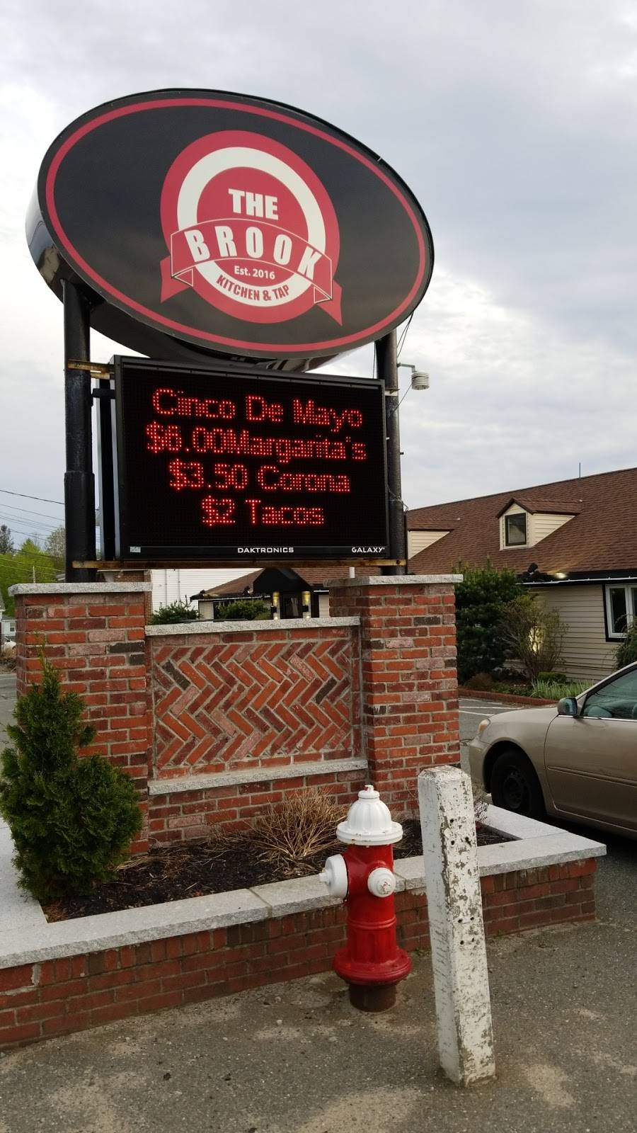 The Brook Kitchen & Tap | restaurant | 200 S Franklin St, Holbrook, MA 02343, USA | 7817672528 OR +1 781-767-2528