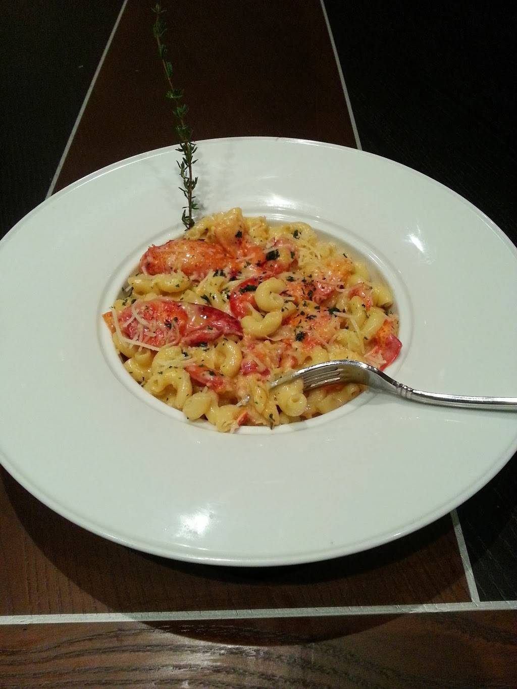 Christophers Restaurant & Bar | restaurant | 10 Livingston Ave, New Brunswick, NJ 08901, USA | 7322142200 OR +1 732-214-2200