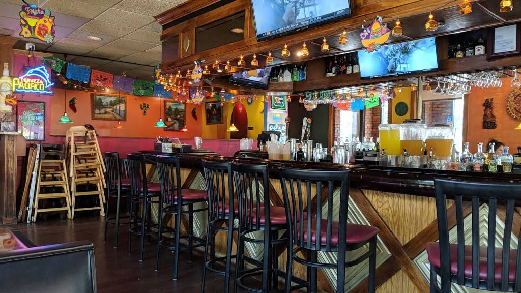 Casa Del Mar Mexican Bar & Grill | restaurant | 650 Ridge Rd, Munster, IN 46321, USA | 2198365050 OR +1 219-836-5050