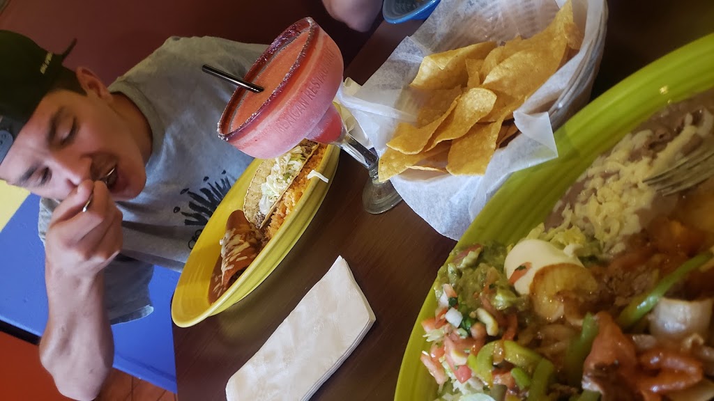 La Fiesta | restaurant | 618 Dakota Ave, South Sioux City, NE 68776, USA | 4024942920 OR +1 402-494-2920