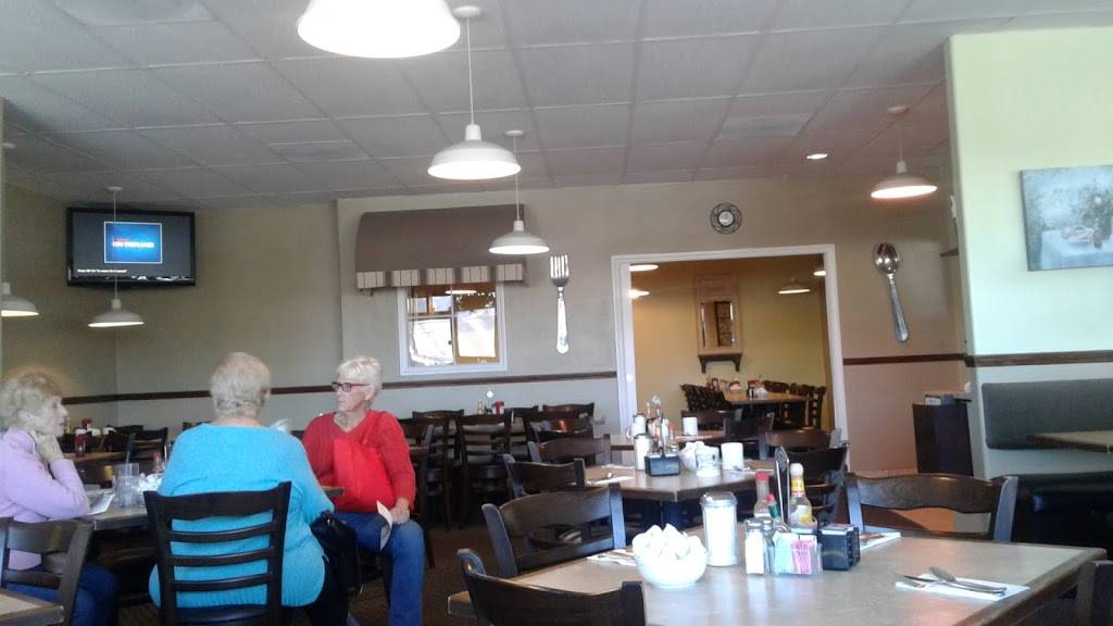 Coyote Cafe | restaurant | 1450 N Santa Fe Ave y, Vista, CA 92083, USA | 7607588724 OR +1 760-758-8724