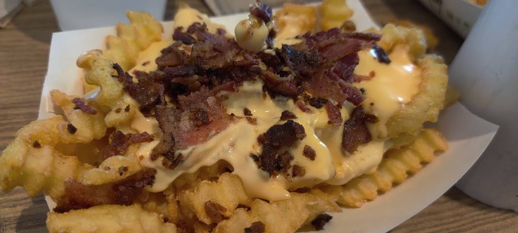 Shake Shack | restaurant | 2024 E Williams Field Rd, Gilbert, AZ 85295, USA | 4805614875 OR +1 480-561-4875