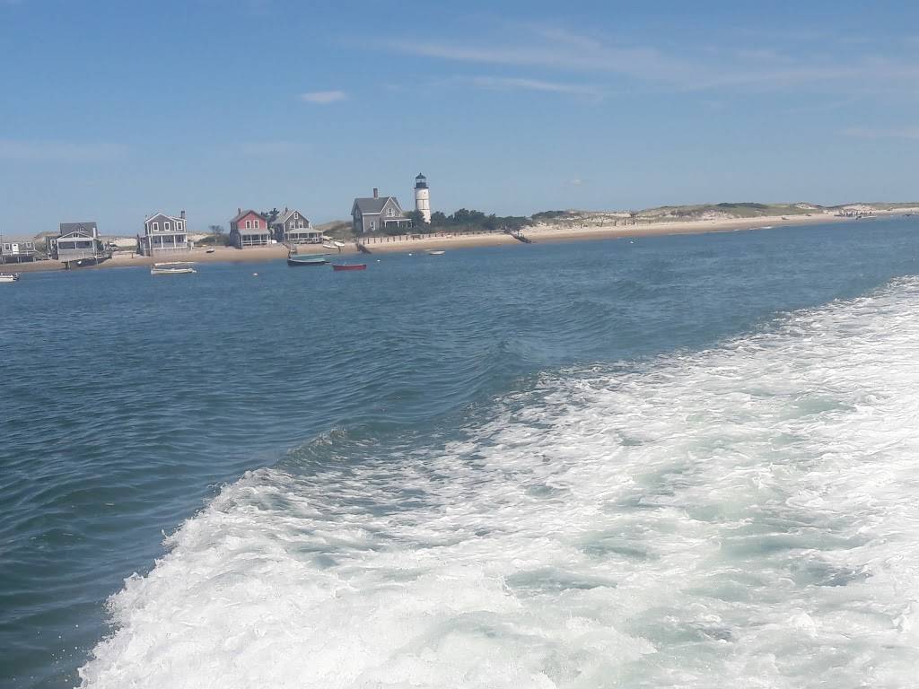 Harbor Point Restaurant | restaurant | 156 Harbor Point Rd, Barnstable, MA 02631, USA | 5083622148 OR +1 508-362-2148