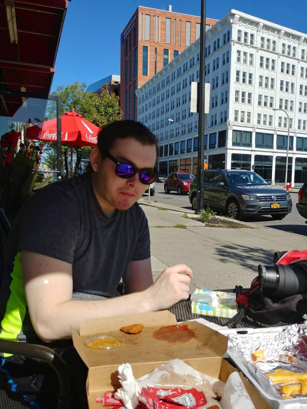 Lovejoy Pizzeria | restaurant | 900 Main St, Buffalo, NY 14202, USA | 7168832323 OR +1 716-883-2323