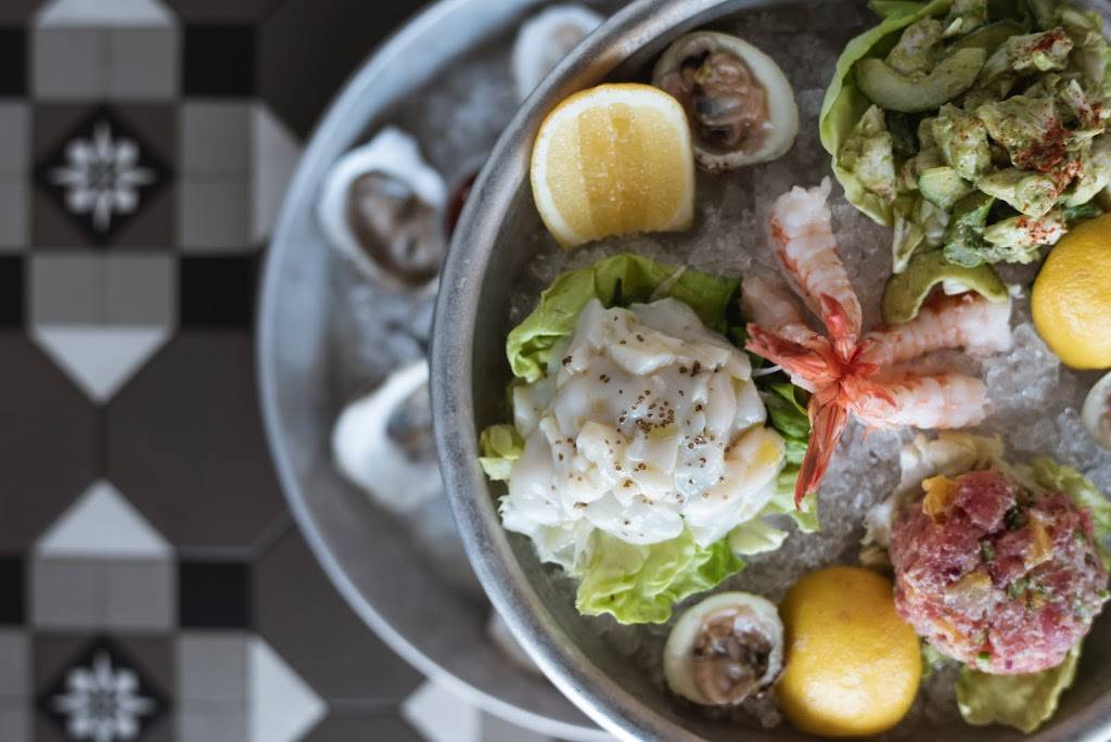 The Preston House & Hotel [Restaurant] | restaurant | 428 East W Main St, Riverhead, NY 11901, USA | 6317751550 OR +1 631-775-1550