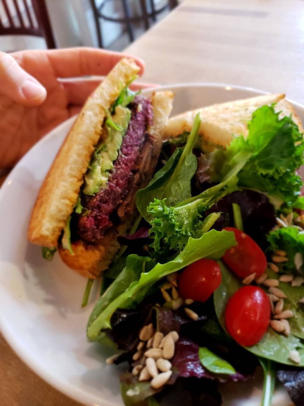 Love Food Central | cafe | 2057 Central Ave, St. Petersburg, FL 33713, USA | 7273172034 OR +1 727-317-2034