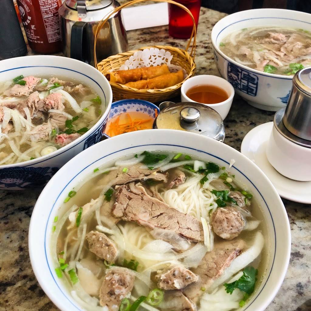 New Pho Bo Ga La | restaurant | 763 Somerset St W, Ottawa, ON K1R 6R1, Canada | 6132332222 OR +1 613-233-2222