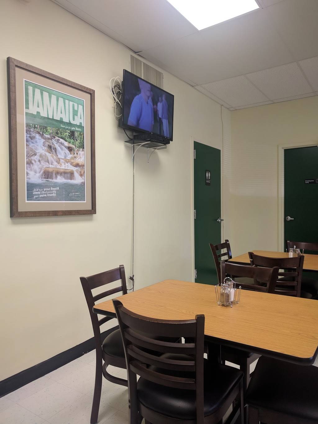 Taste of Jamaica | restaurant | 600 E Chatham St C, Cary, NC 27511, USA | 9194610045 OR +1 919-461-0045