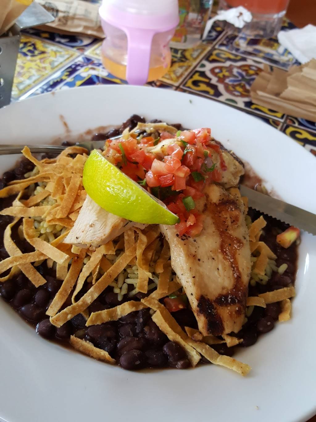 Chilis Grill & Bar | meal takeaway | 890 S Waukegan Rd, Waukegan, IL 60085, USA | 8476890540 OR +1 847-689-0540