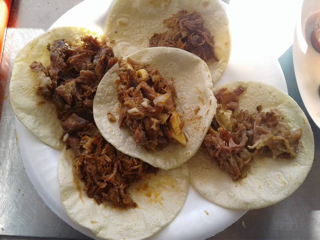 Birrieria los michoacanos | restaurant | 2572 S Union Ave, Bakersfield, CA 93307, USA | 6613141300 OR +1 661-314-1300