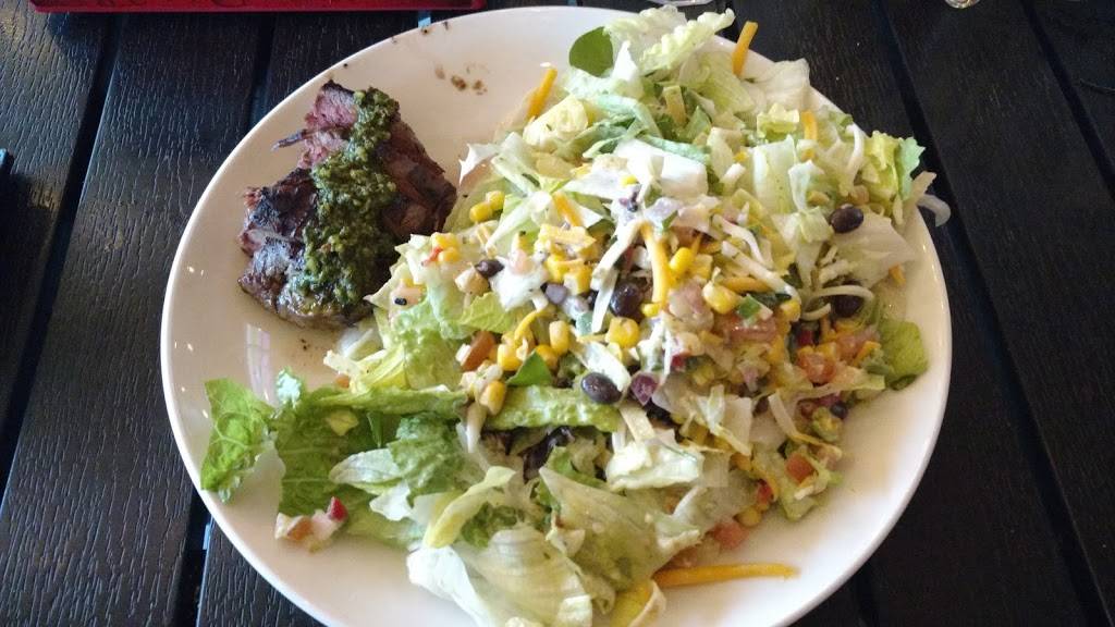 Applebees Grill + Bar | restaurant | 5490 Clark Rd, Sarasota, FL 34233, USA | 9419252595 OR +1 941-925-2595