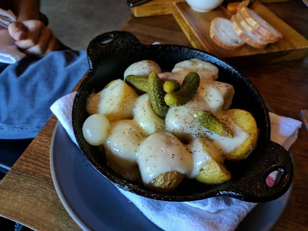 Mission Cheese | restaurant | 736 Valencia St, San Francisco, CA 94110, USA | 4155538667 OR +1 415-553-8667