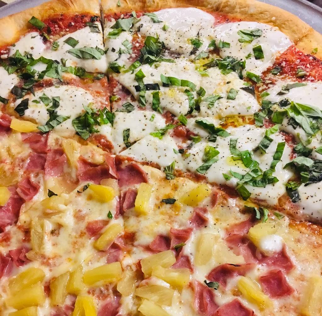 Pecorino’s Pizzeria & Deli | restaurant | 318 Blooming Grove Turnpike, New Windsor, NY 12553, USA | 8455653650 OR +1 845-565-3650