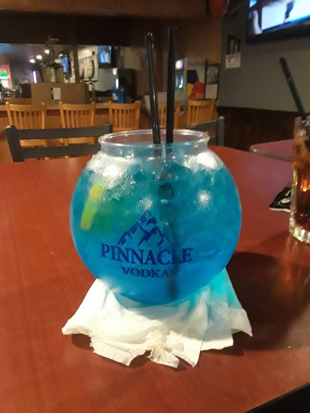 Stadium Bar & Grill | restaurant | 4145 Woerner Ave, Levittown, PA 19057, USA | 2159437450 OR +1 215-943-7450