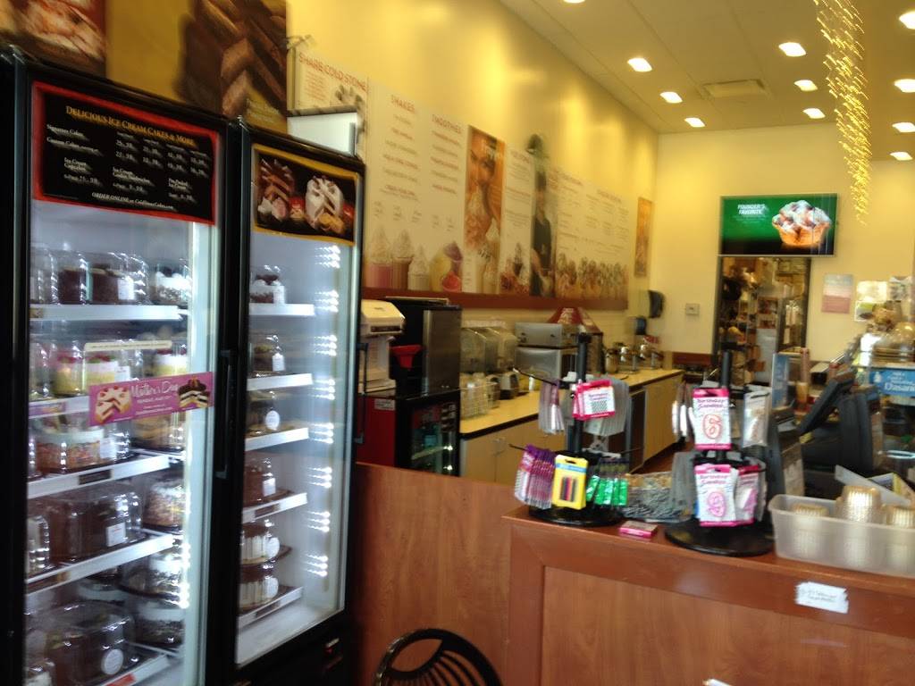 Cold Stone Creamery | bakery | 281 W Townline Rd #110, Vernon Hills, IL 60061, USA | 8472470773 OR +1 847-247-0773