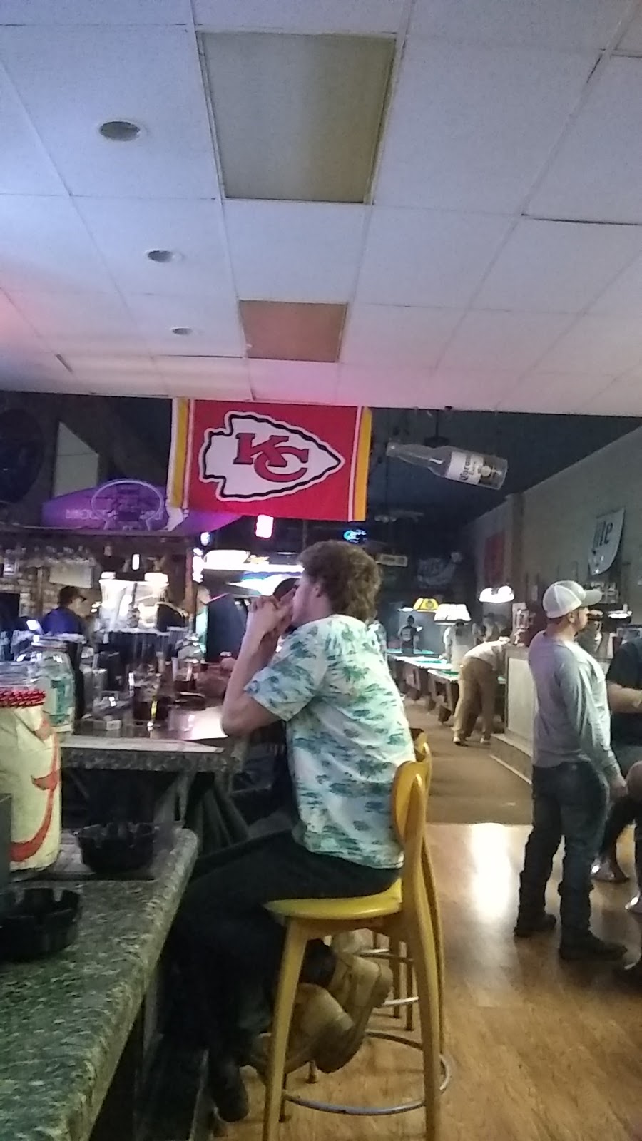 Tennessee Street Billiards & Grill | restaurant | 118 E Tennessee St, Florence, AL 35630, USA | 2567605300 OR +1 256-760-5300